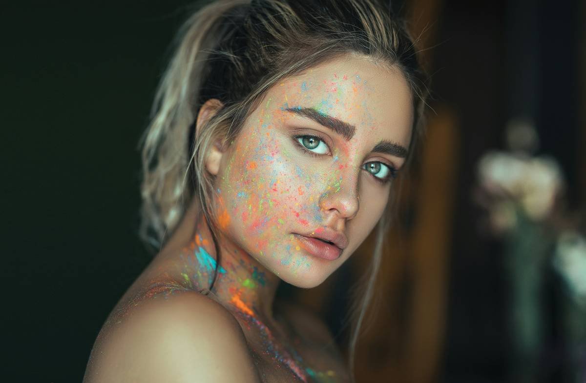 The Ultimate Guide to Fantasy Makeup Products That Actually Last (Without Melting Into Your Cape)